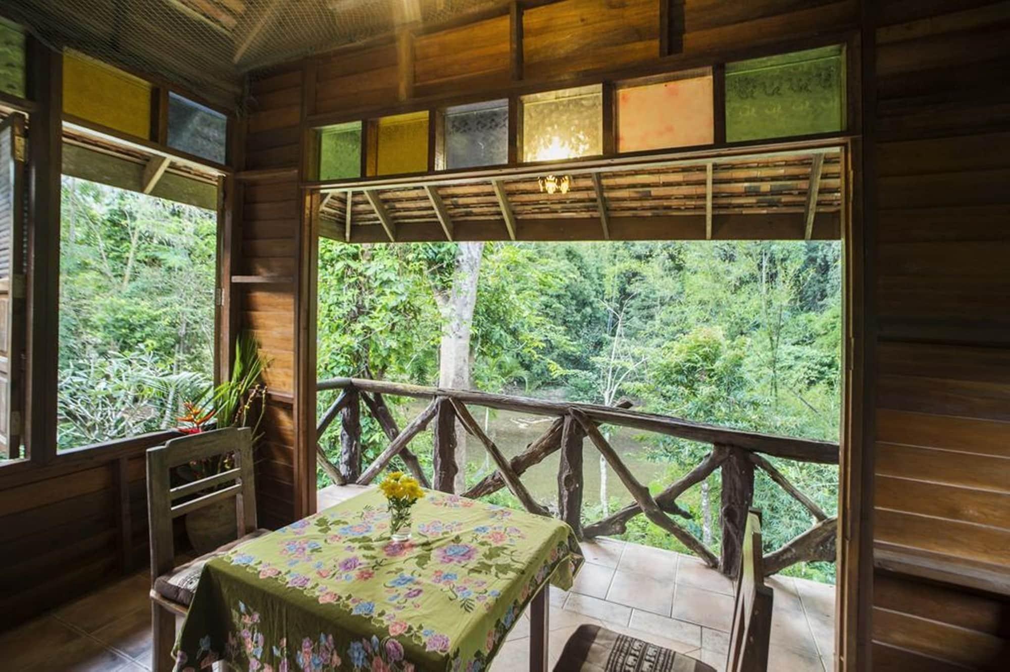 Art'S Riverview Lodge Khao Sok National Park Exterior photo