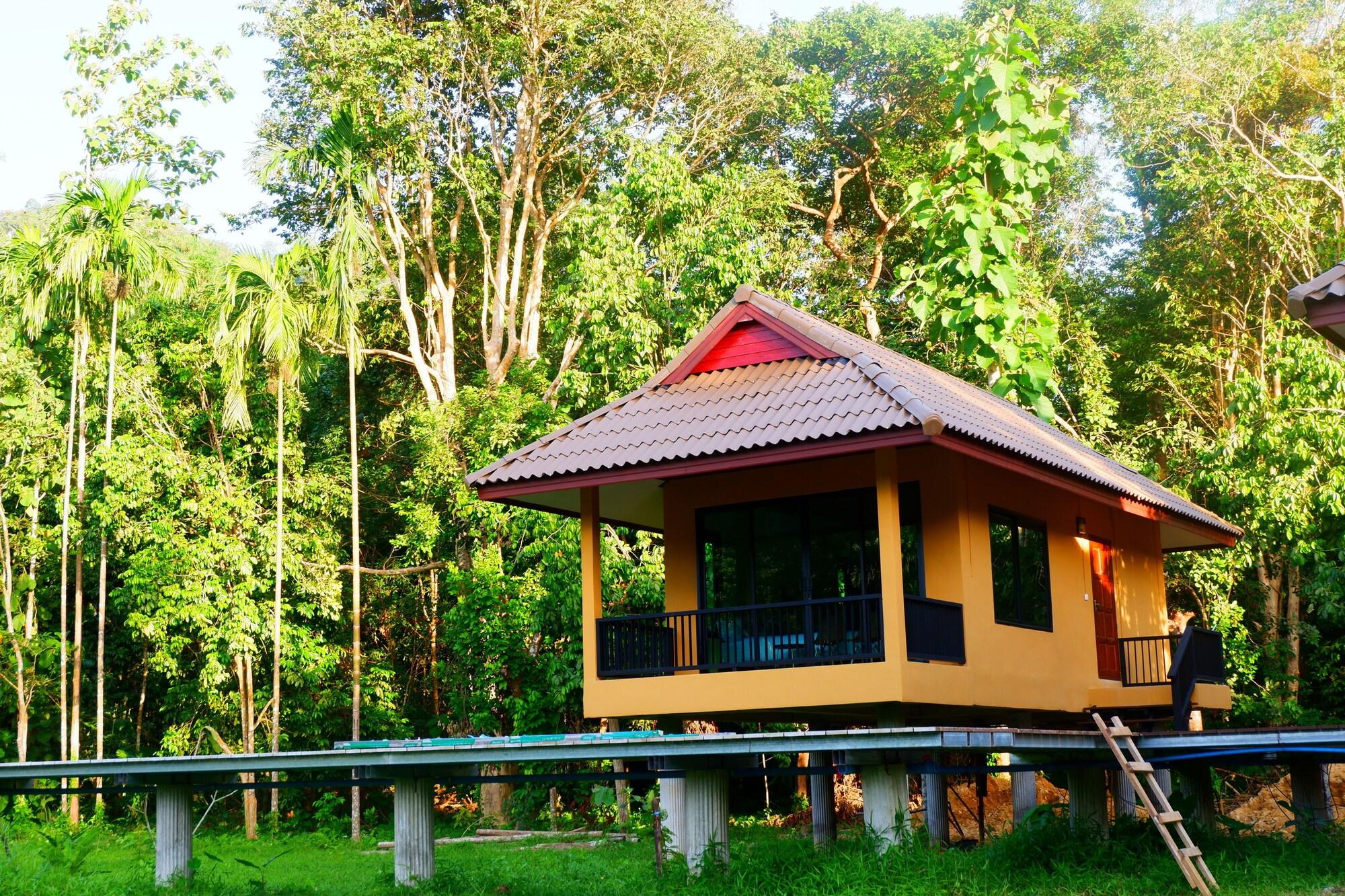 Art'S Riverview Lodge Khao Sok National Park Exterior photo