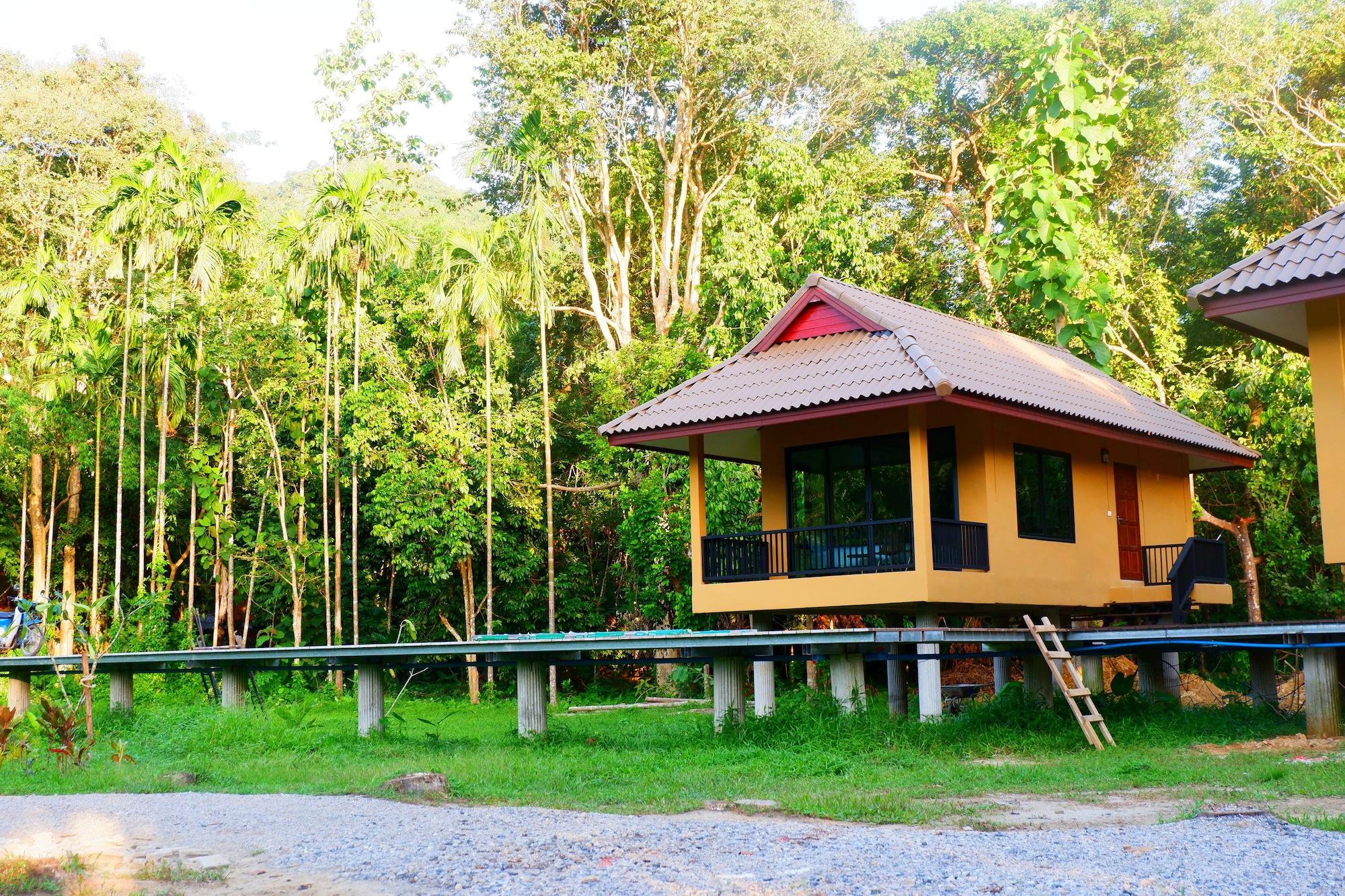 Art'S Riverview Lodge Khao Sok National Park Exterior photo