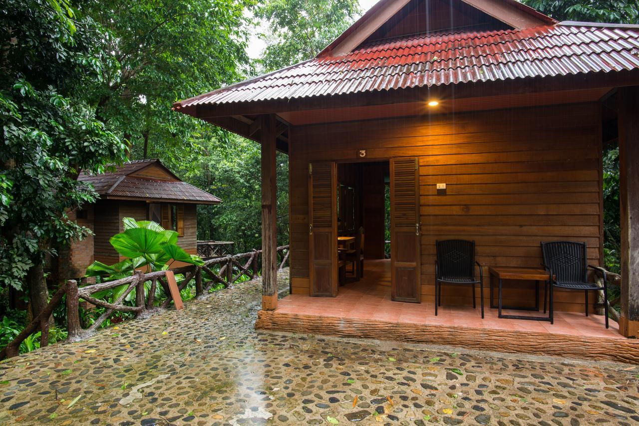 Art'S Riverview Lodge Khao Sok National Park Exterior photo