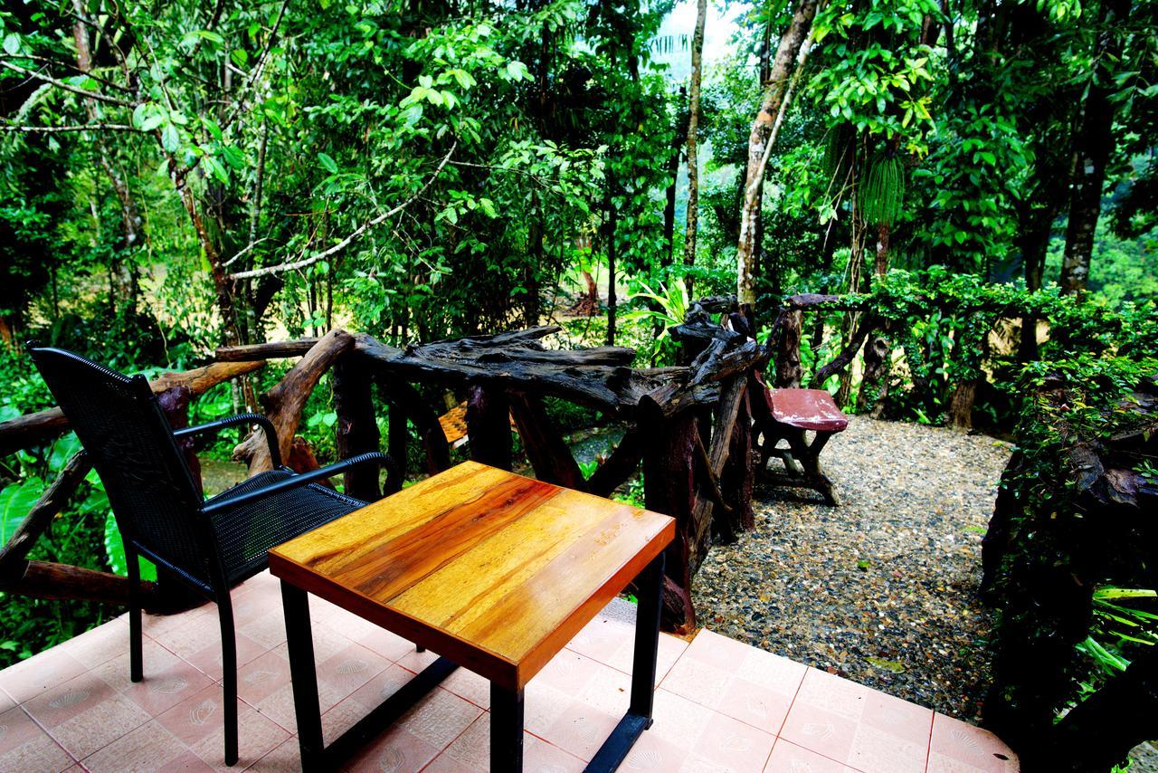 Art'S Riverview Lodge Khao Sok National Park Exterior photo